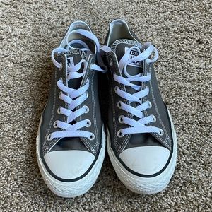 Grey Chuck Taylor’s